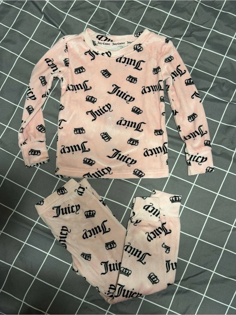 Lovetodream Swaddle Original Medium w/JC PJ as gift